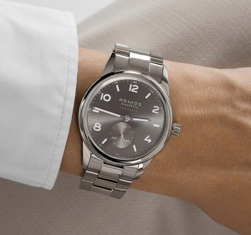 Nomos sport neomatik clearance