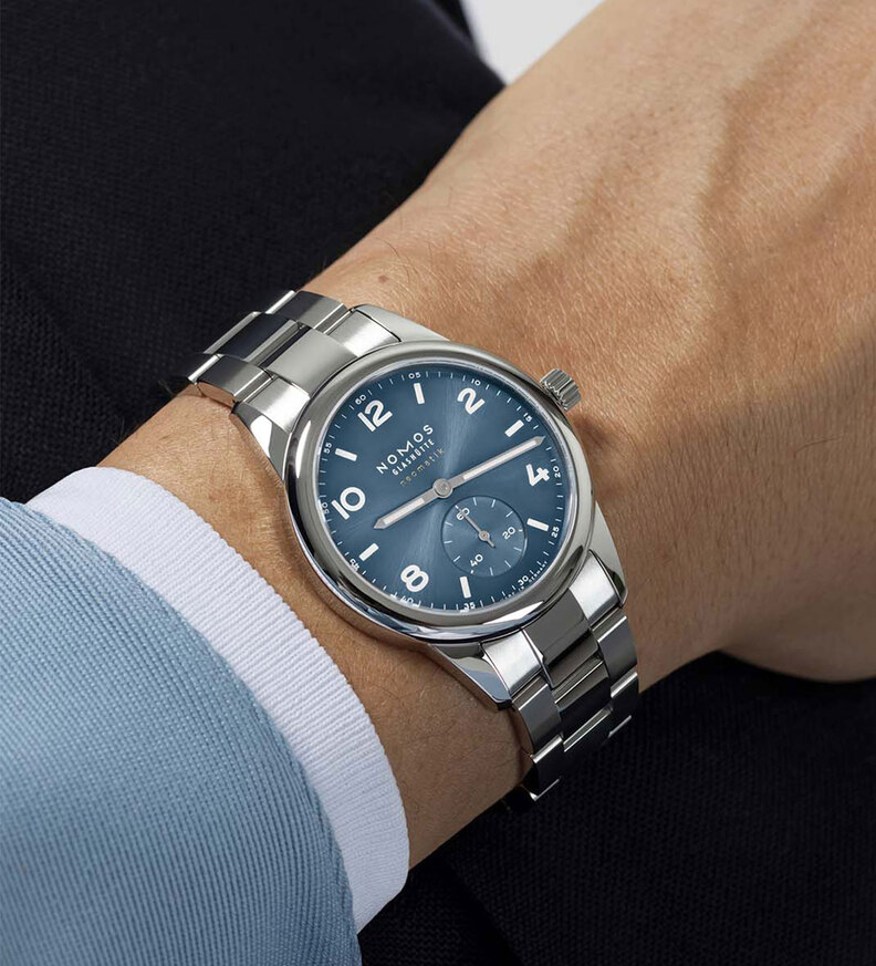Nomos neomatik club store