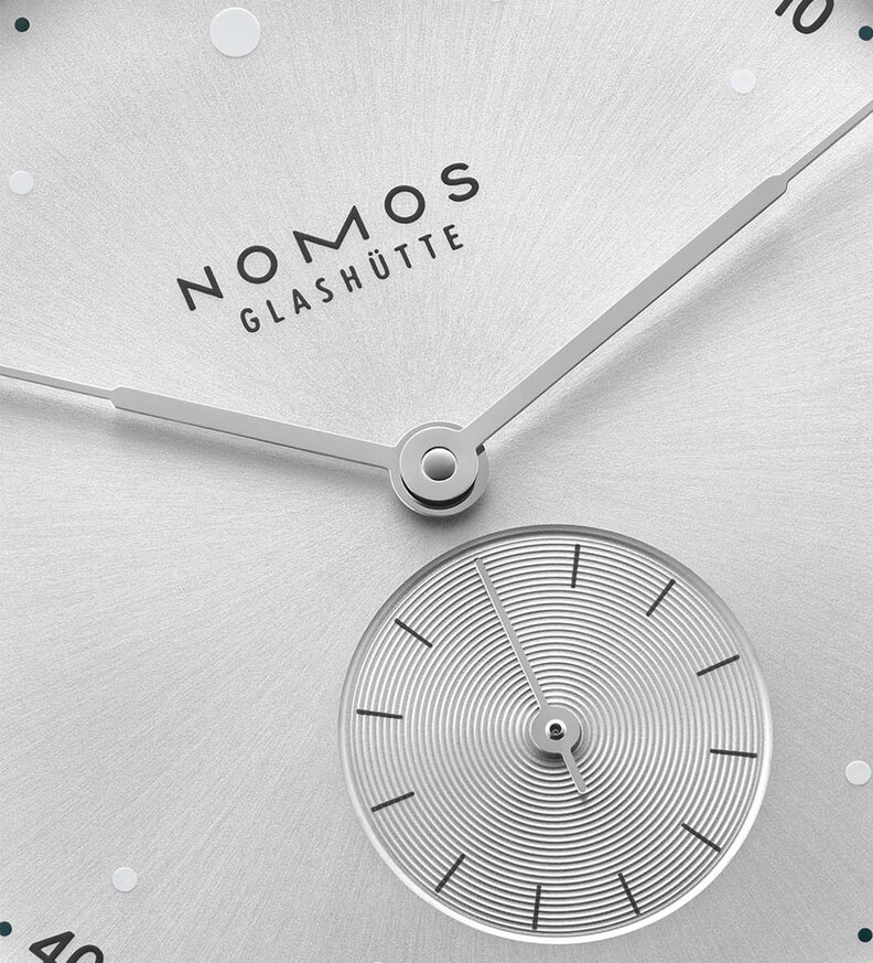 metro_33_silver_dial