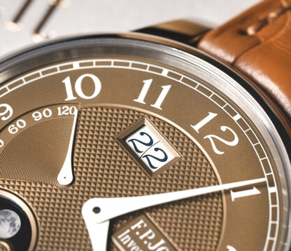 Havana watch close up