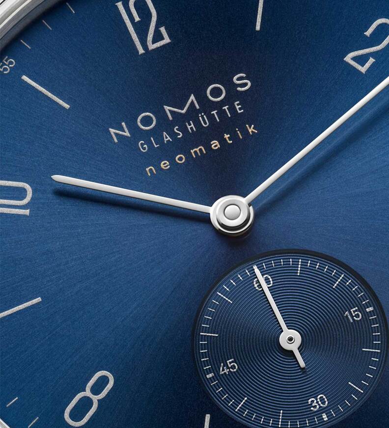 tangente_neomatik_blue_gold_dial