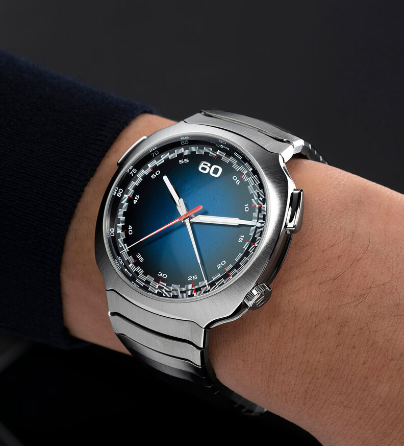 hmoser_streamliner_cronograph_wristshot