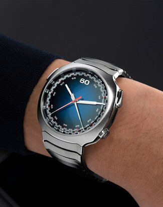 hmoser_streamliner_cronograph_wristshot